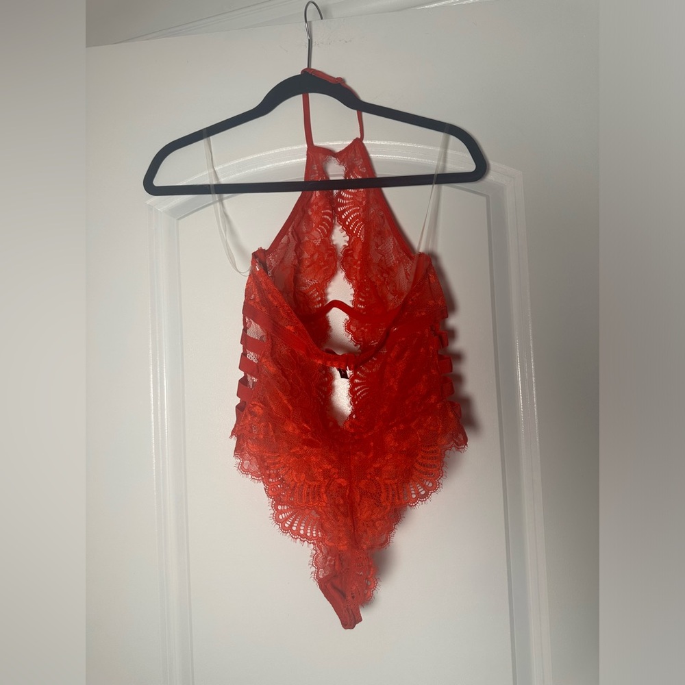 La Senza Red Lace Halter Bodysuit - Size XS/S, Brand New (No Tag - Picture 3 of 4